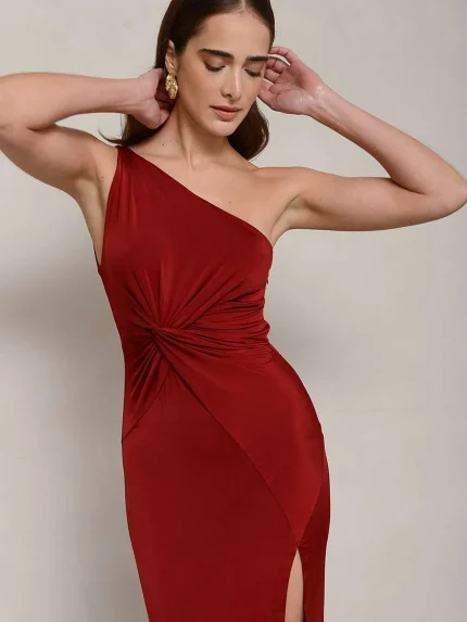 Scarlet Dress – Red Wine