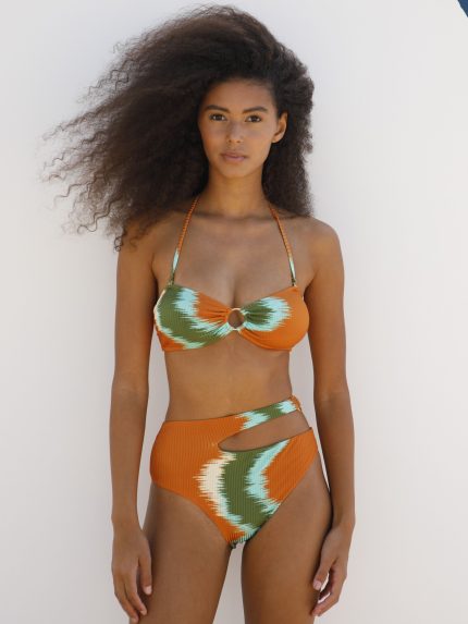 Donna Bikini – Waves