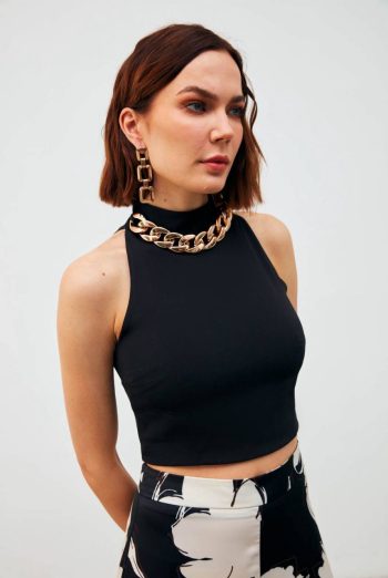 Lucia Halterneck Top With Chain – Black