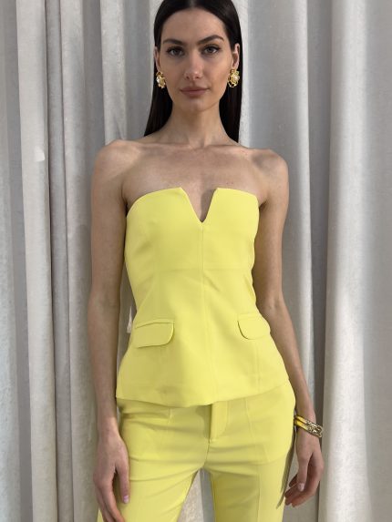 Olivia Bustier – Yellow