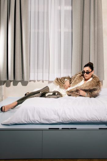 Rowan Stirrup Leggings – Metallic - Image 2