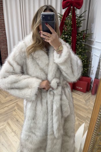 Lapland Fur – White - Image 2