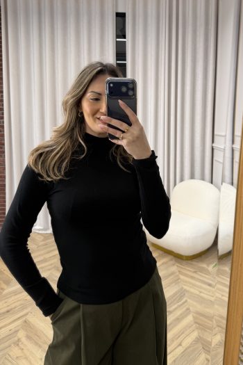 Basic Turtleneck – Black - Image 4