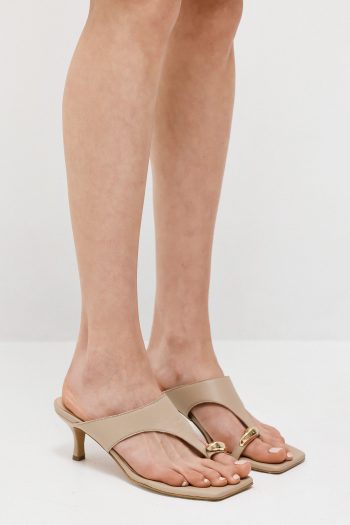 Nelly Mules – Nude