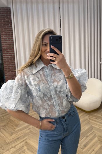 Katie Shirt – Baby Blue